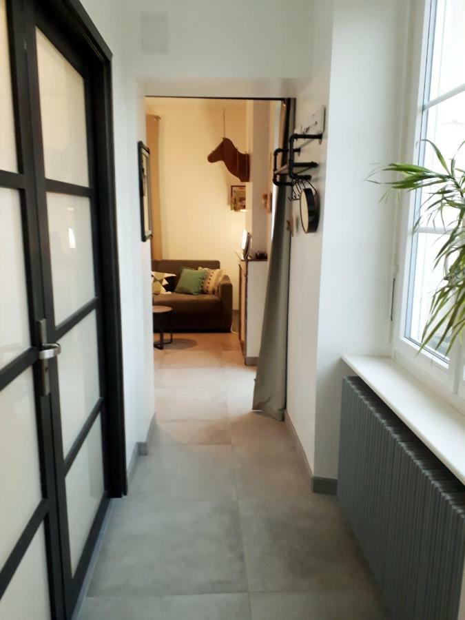 Gite Aux Lauriers Lacroix-sur-Meuse Exteriér fotografie